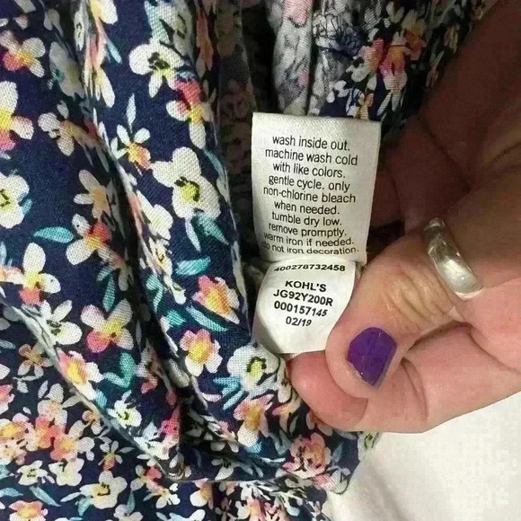 Floral Print Romper, Brand Unknown, Bought at Kohls, Womens Size Medium A0054 - Picture 8 of 9